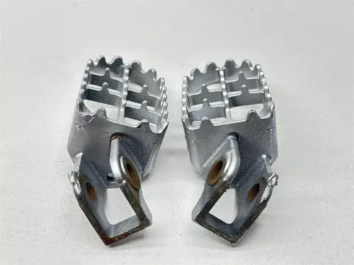 1997 Honda CR125R Foot Peg Set Left Right OEM Footrests Bolts Assembly CR 125R