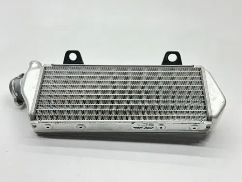 2019 KTM 250 SX-F WP Right Side Radiator Fill Side Cap Cooling Coolant 250SXF