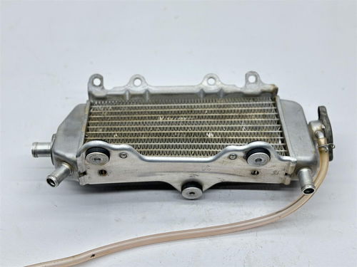 2020 Yamaha YZ125 Right Side Radiator OEM Fill Side Cap Cooling Coolant YZ 125