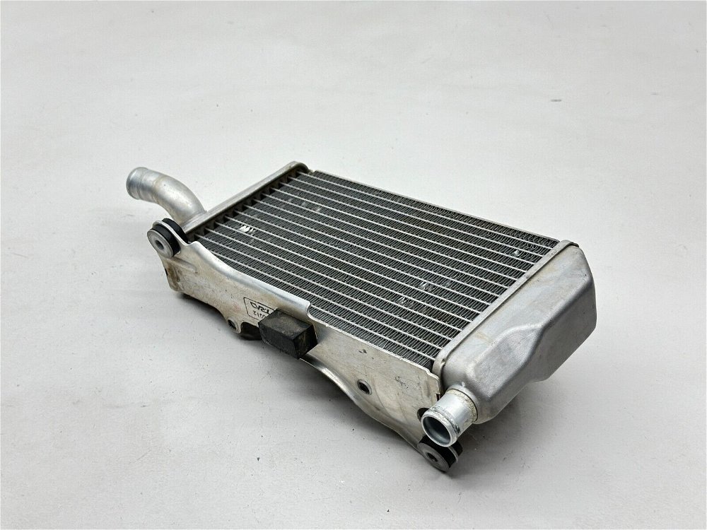 2022 Honda CRF450R Left Radiator Non Fill Side OEM Cooling System 19150-MKE-AF0