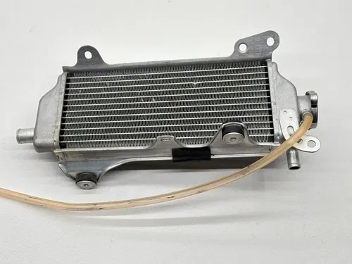 2022 Yamaha YZ450F Right Side Radiator Fill Side Cap Cooling OEM BR9-12461-00-00
