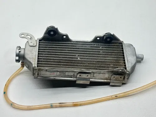 2015 Yamaha YZ250FX Right Side Radiator Fill Side Cap Cooling 2GB-12461-00-00