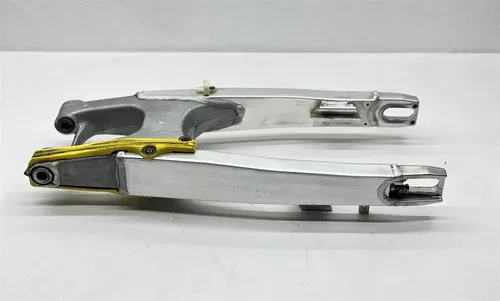 2009 Suzuki RMZ450 Swingarm Suspension OEM Rear Swing Arm 61000-28H00 RMZ 450