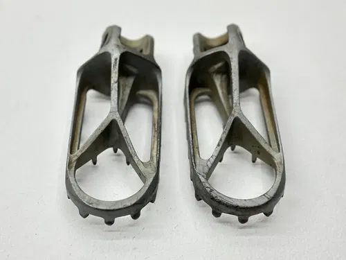 2022 Husqvarna FE350 Foot Peg Set Left Right Footrests 79603040033 Dirt Bike FE