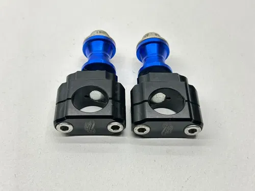 2022 Kawasaki KX250F Renthal Handlebar Mounts Clamps Set 1-1/8 Inch Dirt Bike
