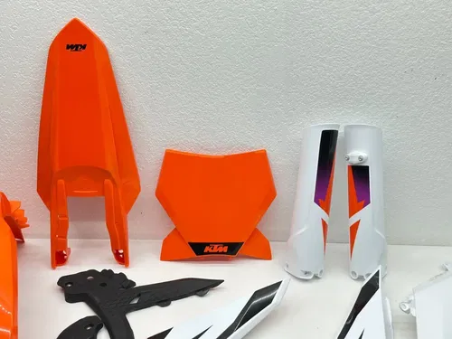 New 2024 KTM 450 SX-F Plastics Kit Shroud Fender Panel Guard Protector 450 SXF