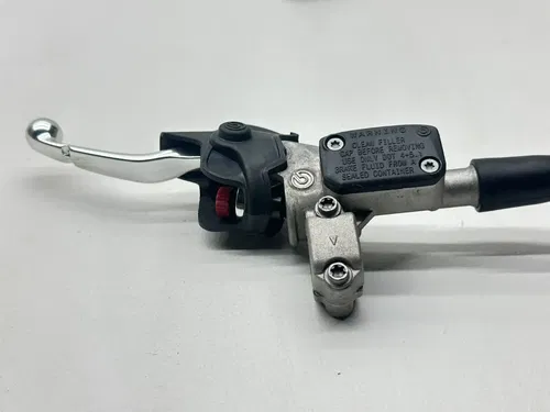 2024 Triumph TF 250-X Brembo Hydraulic Clutch Cable Lever Master Cylinder Bike
