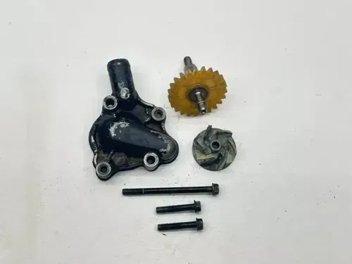 1987 Honda CR125R Water Pump Impeller Cover Kit Bolt Gear Assembly 19221-KS6-700