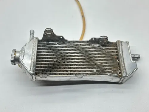 2012 Yamaha YZ450F Right Side Radiator Fill Side Cap Cooling Coolant Dirt Bike