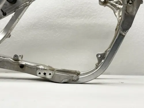2020 Yamaha YZ450F Frame Main Chassis Hull OEM Silver B2W-21101-01-00 Dirt Bike