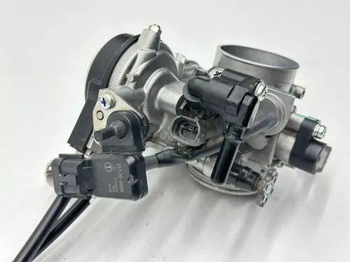 2016 Kawasaki KX250F Keihin Throttle body Main Fuel Injector Assembly 16163-0826