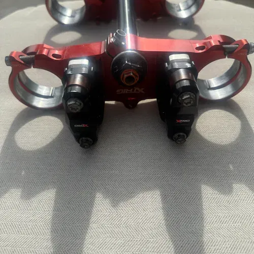 Xtrig Triple Clamps & Bar Mounts Yamaha