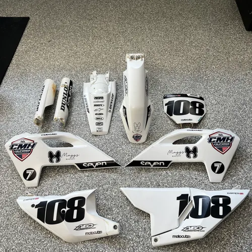 Husqvarna Oem Used Plastics