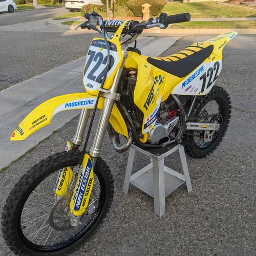 Suzuki RM85L 