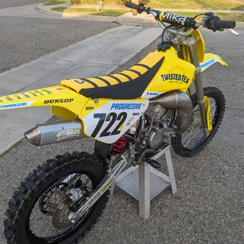 Suzuki RM85L 