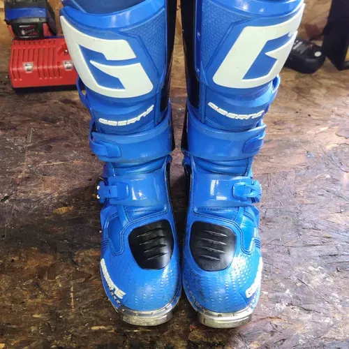 Gearne SG12 Size 10.5