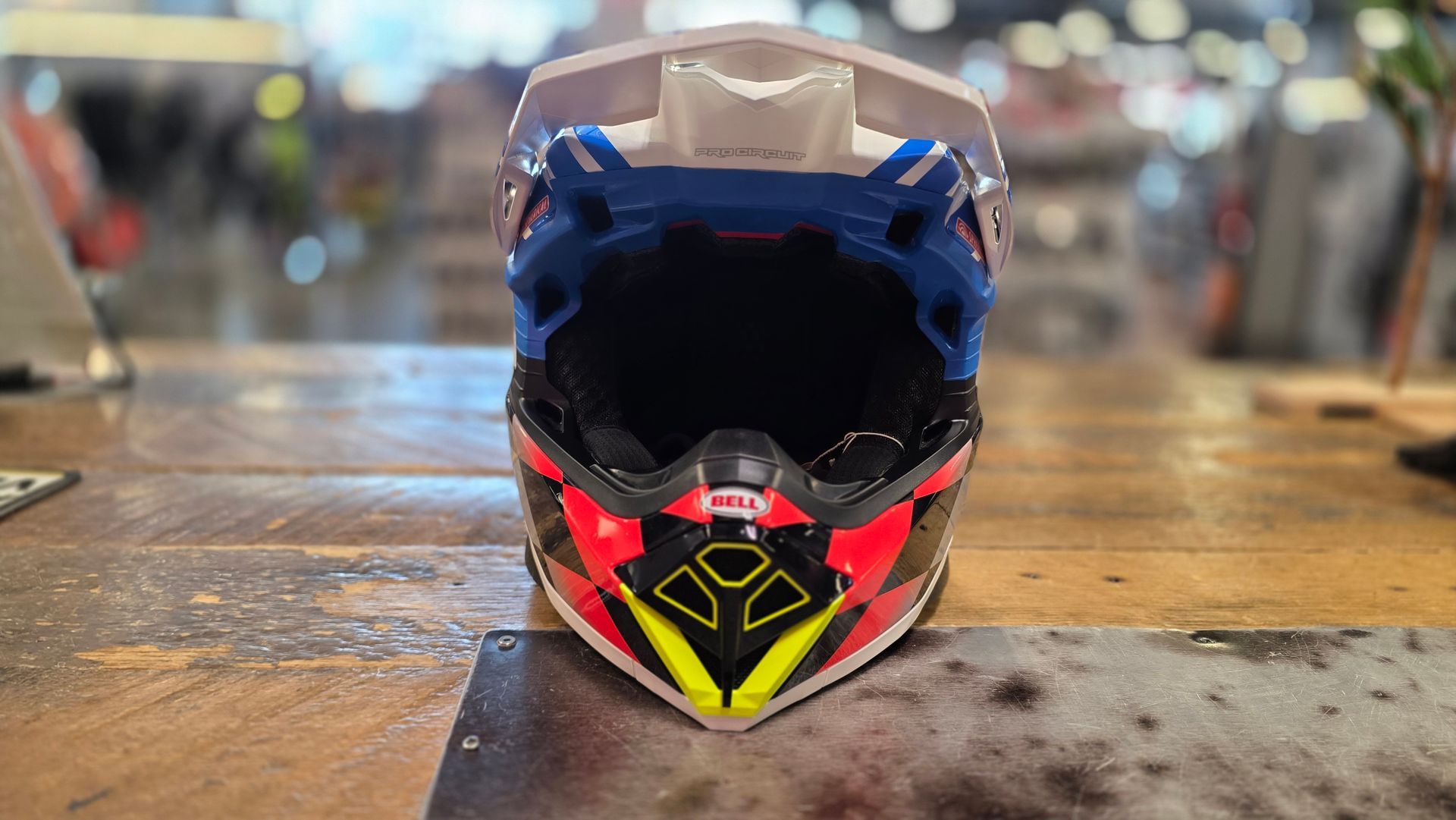 Bell Moto-10 Spherical Pro Circuit Replica 25 Gloss Blue/White
