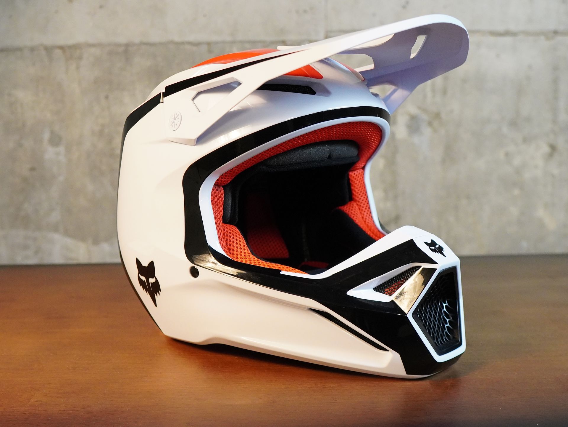 Fox Racing V1 Flow Helmet