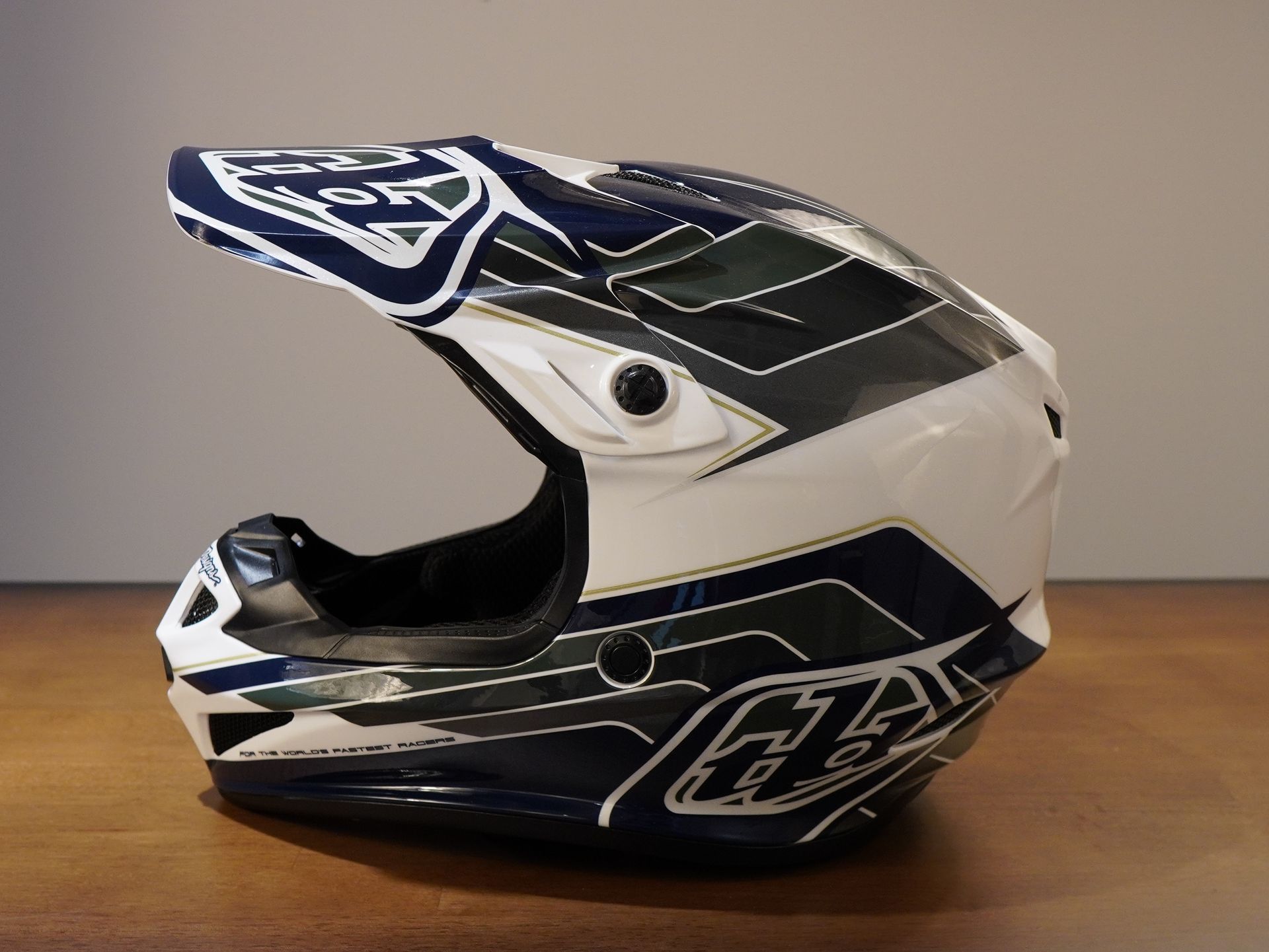 Troy Lee SE4 Polyacrylite Block Helmet