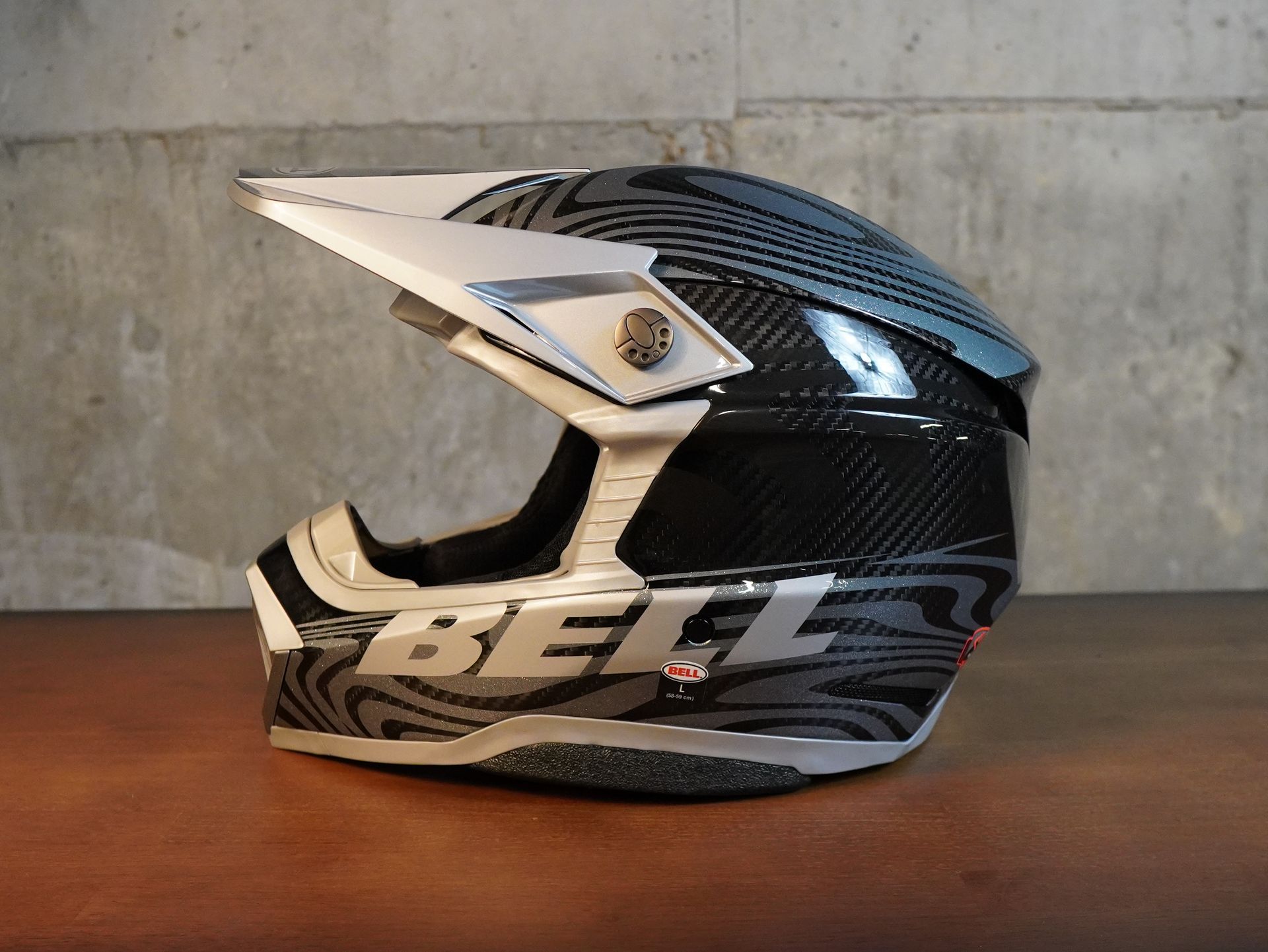 Bell Moto-10 Spherical Helmet - Cortex Gloss Silver/Gray - Large