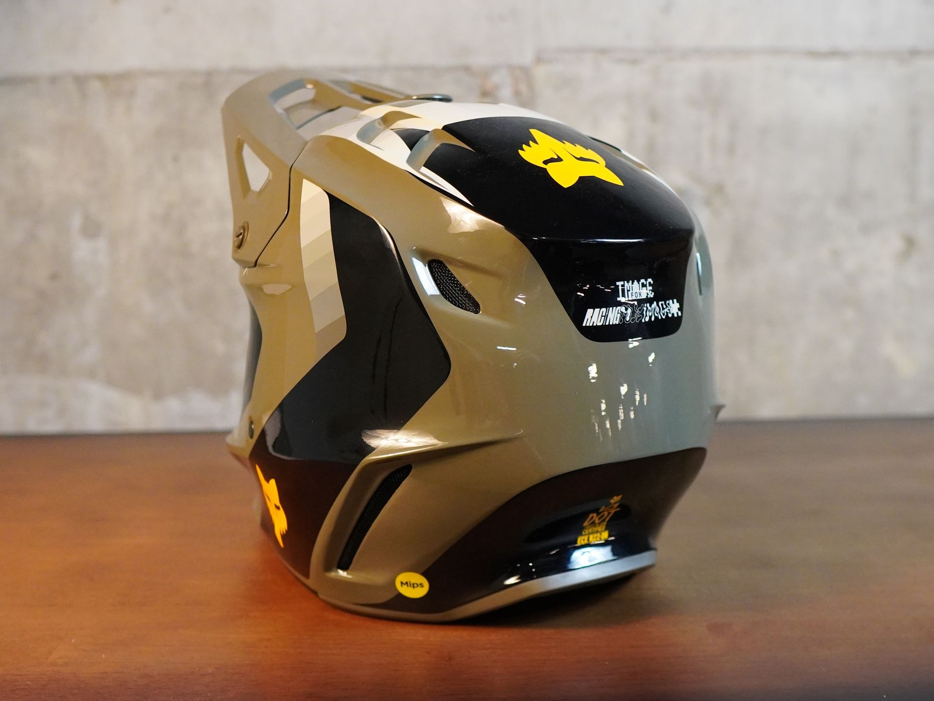 Fox Racing V3 Fade Helmet