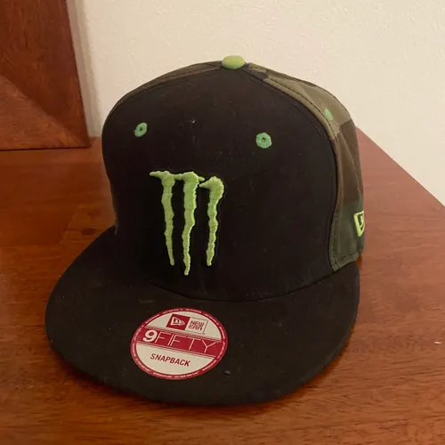 Monster Apparel - Size One Size