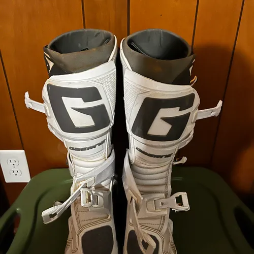 Sg12 Boots