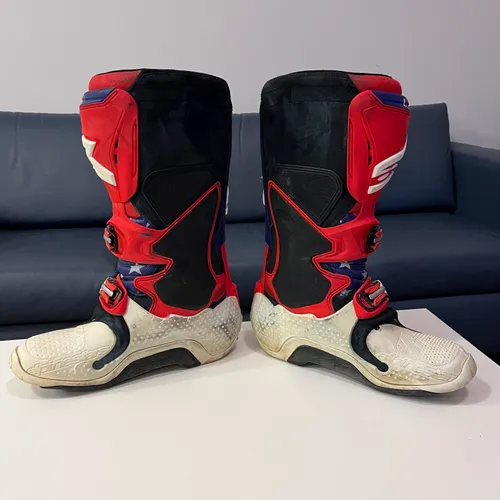 Alpinestars Tech 10 LXIII Des Nations LE