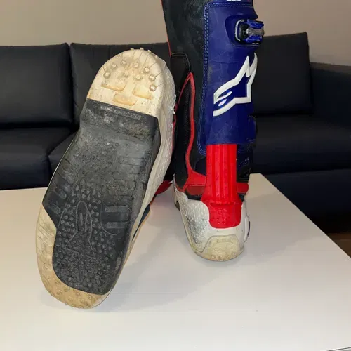 Alpinestars Tech 10 LXIII Des Nations LE