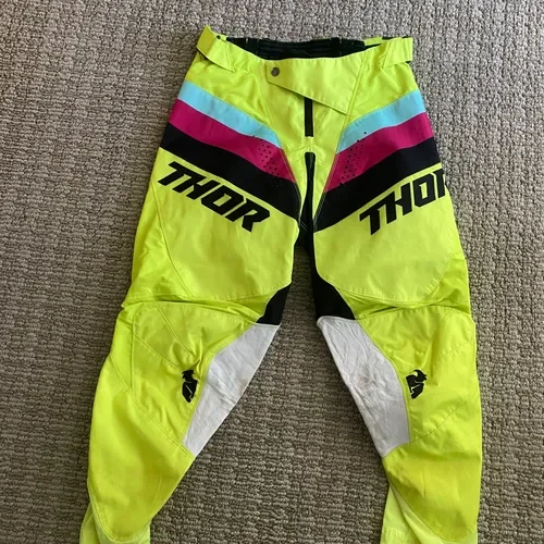 Thor Neon Pants Used Like New- size 30 