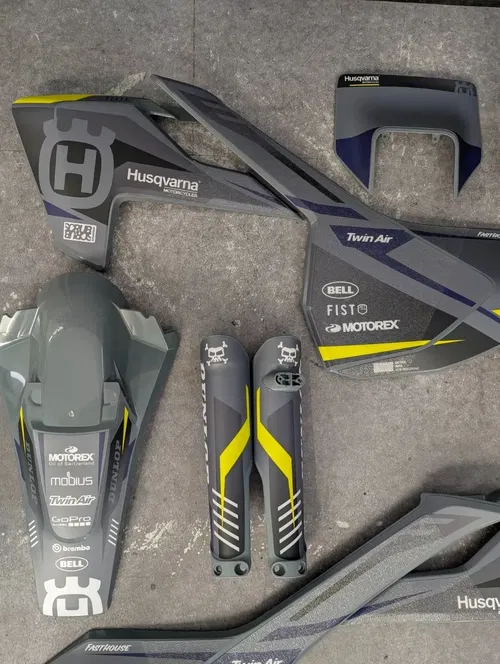 Plastics + Graphics Husqvarna TE FE 2017 2018 2019 Matte Grip