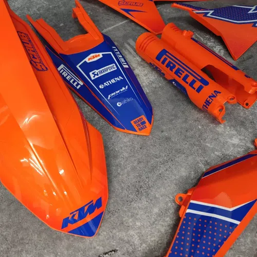 Plastics + Graphics applied KTM 2023 2024 XC XC-F SX SX-F 125 150 250 350 450