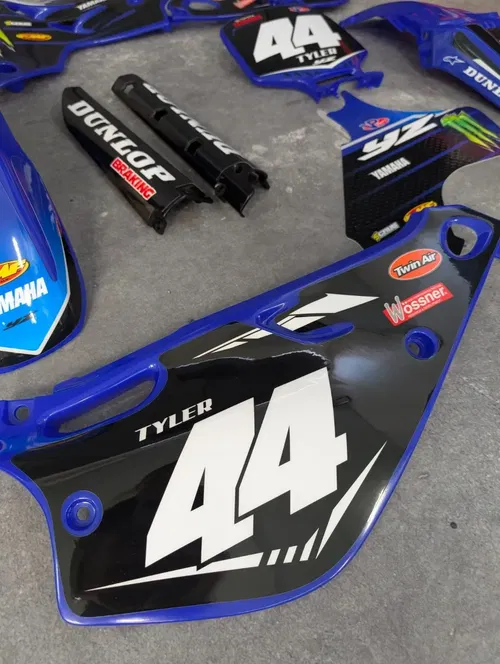 Plastics + Graphics Yamaha YZ 80 1993-2001 Restyle | Custom race number