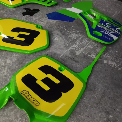 Plastics + Graphics Kawasaki KX500 1989-2004 Custom race number