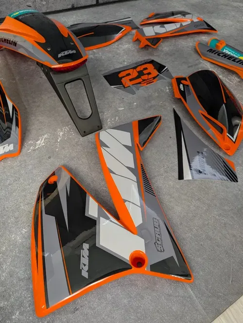 Plastics + Graphics KTM 1999-2004 LC4 SC SXC Enduro 620-660