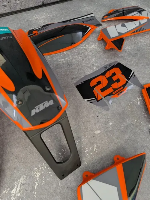 Plastics + Graphics KTM 1999-2004 LC4 SC SXC Enduro 620-660