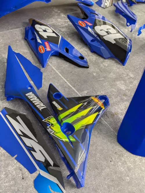 Plastics + Graphics Yamaha YZ450F 2014-2017 YZ250F 2014-2018 + Plus race number