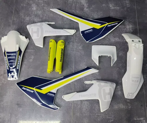 Plastics + Graphics Husqvarna TE FE 2017 2018 2019 150 250 350 450 501 applied