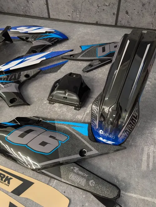 Plastics + Graphics Yamaha YZ250F 2019-2023 YZ450F 2018-2022 GRIP + Race number