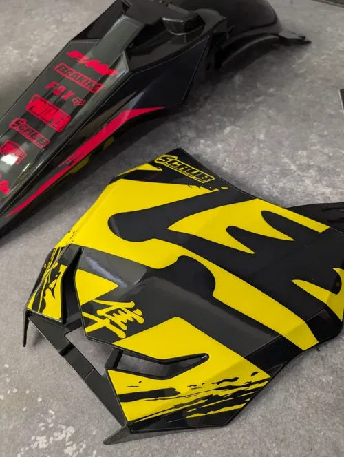 Plastics + Graphics RM Restyle Suzuki RM125 RM250 2001-2003  fitted decals