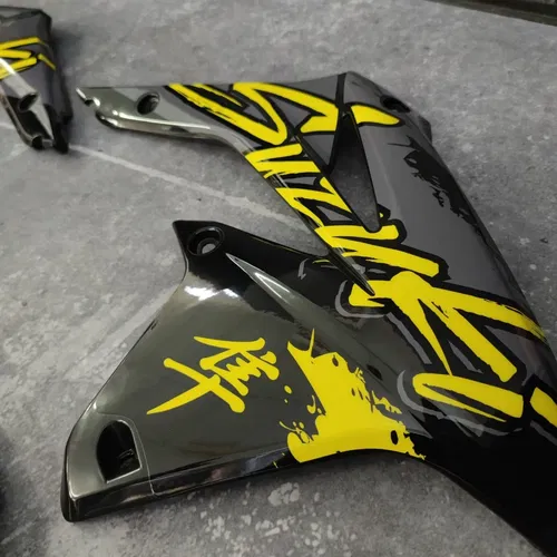 Plastics + Graphics Suzuki RMZ 250 2010-2018 decals applied