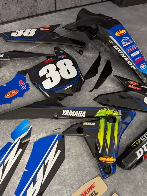 Plastics + Graphics Yamaha YZ450F 2014-2017 YZ250F 2014-2018 Free race number