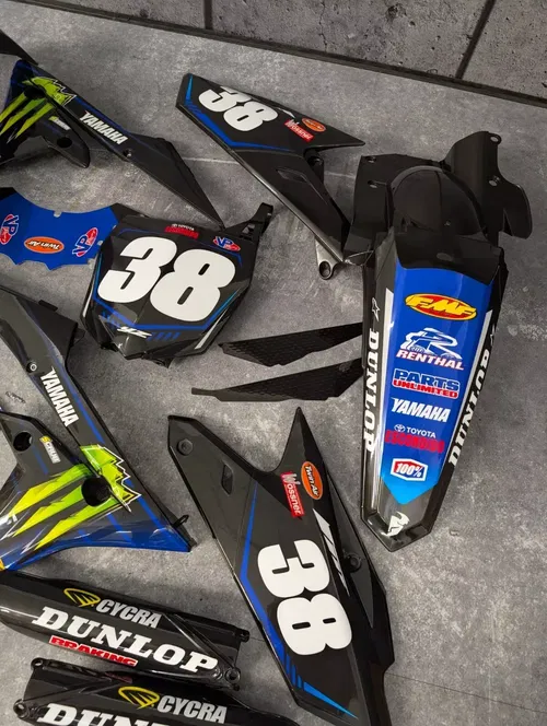 Plastics + Graphics Yamaha YZ450F 2014-2017 YZ250F 2014-2018 Free race number