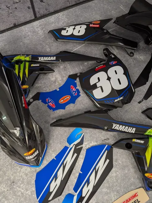 Plastics + Graphics Yamaha YZ450F 2014-2017 YZ250F 2014-2018 Free race number