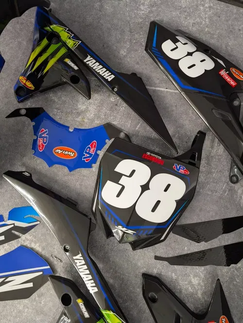 Plastics + Graphics Yamaha YZ450F 2014-2017 YZ250F 2014-2018 Free race number
