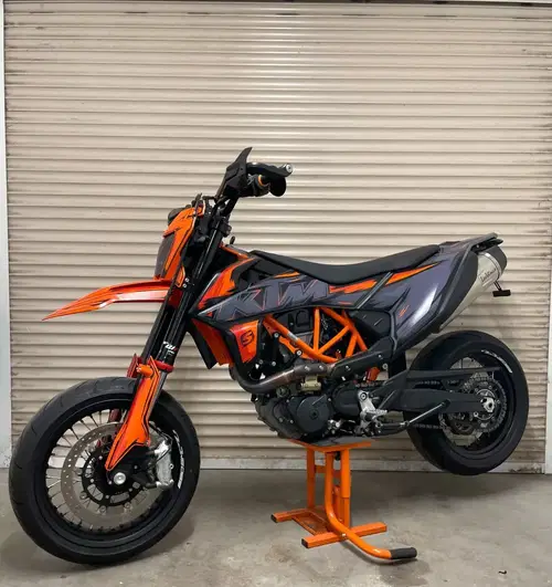 KTM 690 SMC R 2019 2020 2021 2022 2023 2024 2025 Graphics decals matte Supermoto