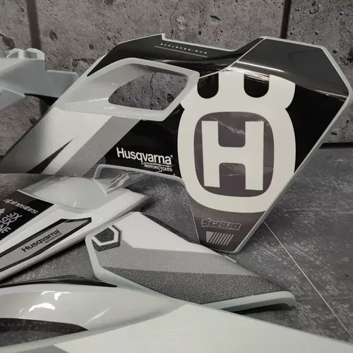 Plastics + Graphics Husqvarna 2023 2024 TC FC FX TX 125 150 250 300 350 450