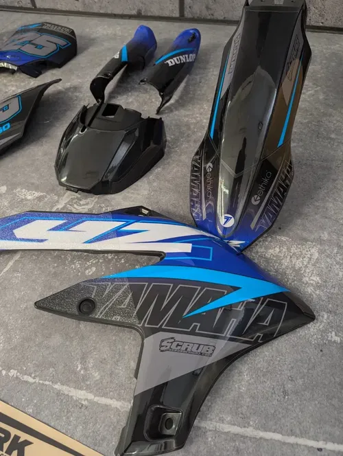 Plastics + Graphics Yamaha YZ250F 2024-2025 YZ450F 2023-2025 GRIP + Race number