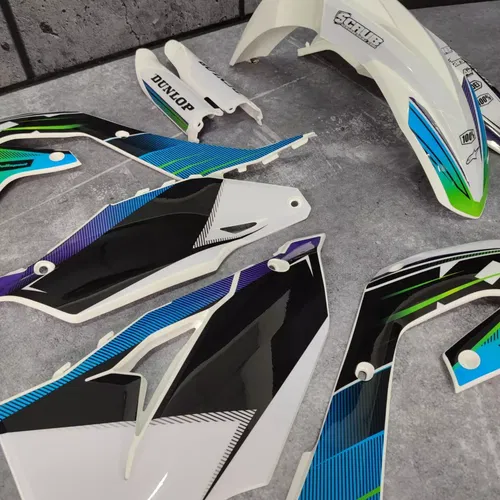 Plastics + Graphics Kawasaki KX450 2019-2023 KX250 2021-2024 KXF