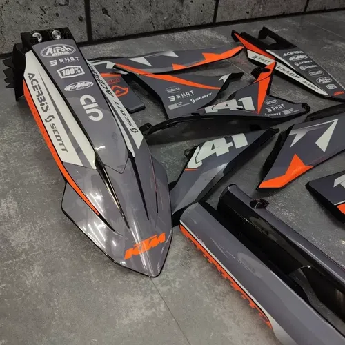 Plastics + Graphics applied KTM 2024 2025 EXC EXC-F XC-W XCF-W XW-F +Race number